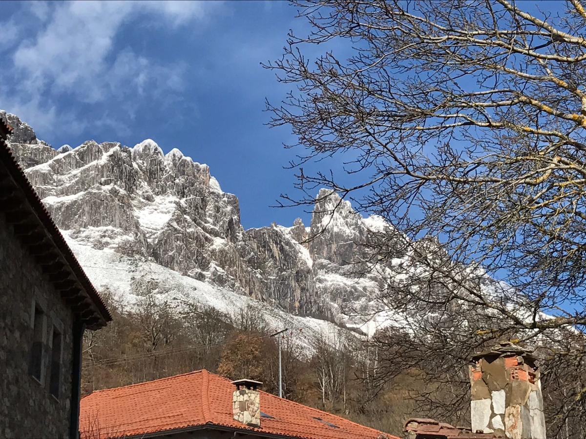 La Casa Vieja En Valdeon Hotel Soto De Valdeon Екстериор снимка