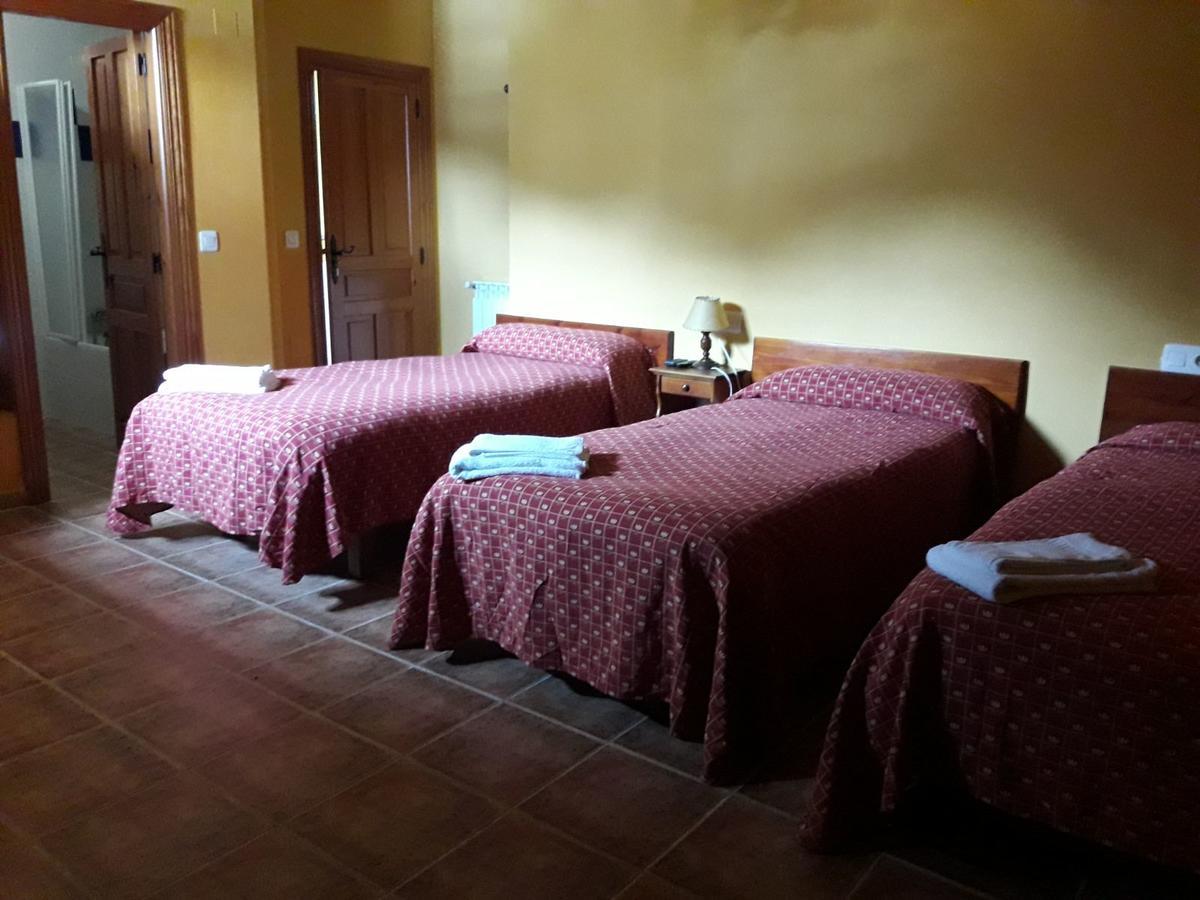 La Casa Vieja En Valdeon Hotel Soto De Valdeon Екстериор снимка